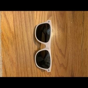 Taylor swift sunglasses
